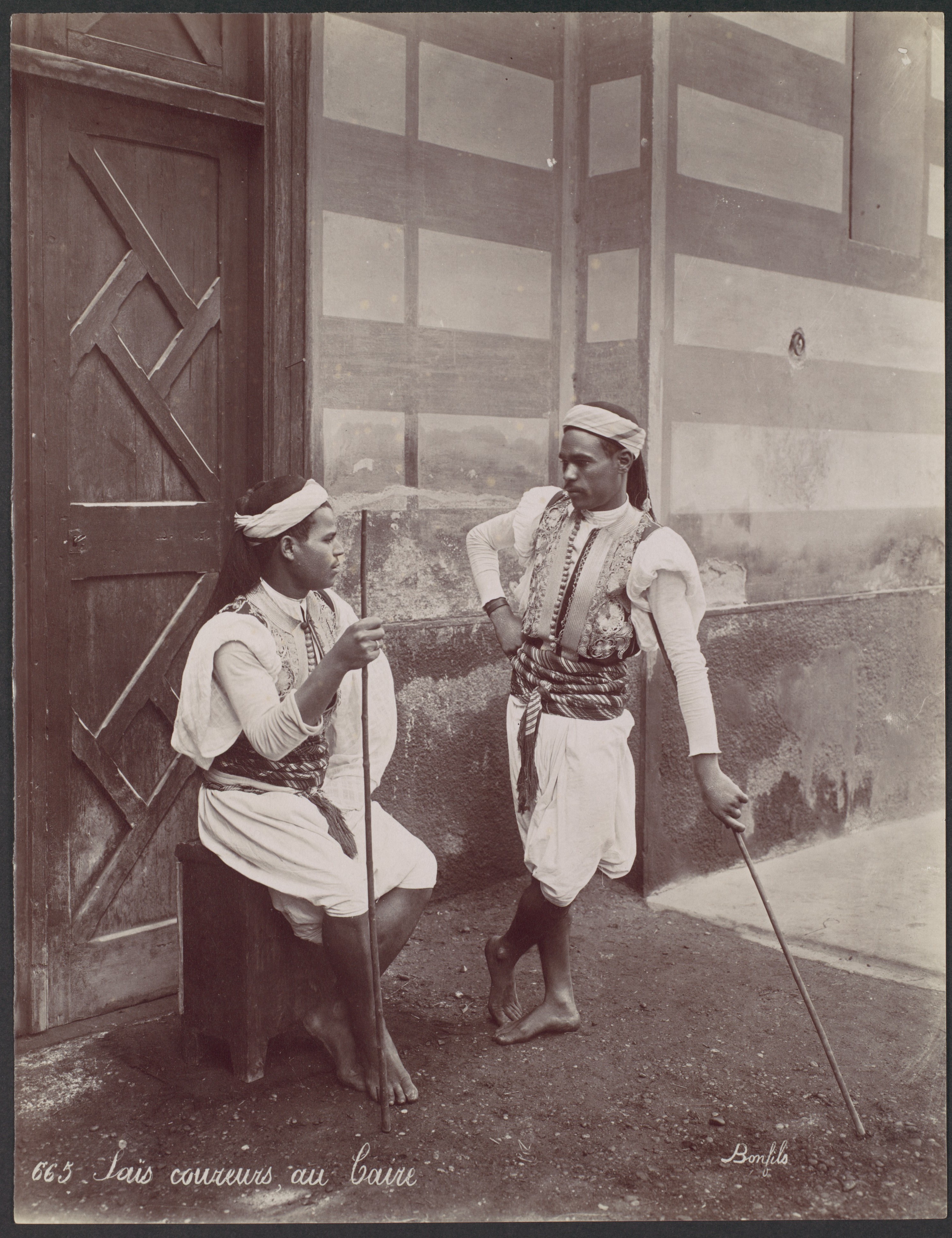 Two Runners in Cairo