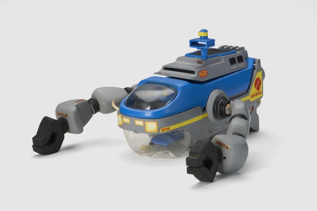 Vintage Action Force Mechanical Toy — Technology