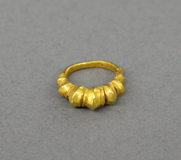 Ancient Ridged Gold Ring