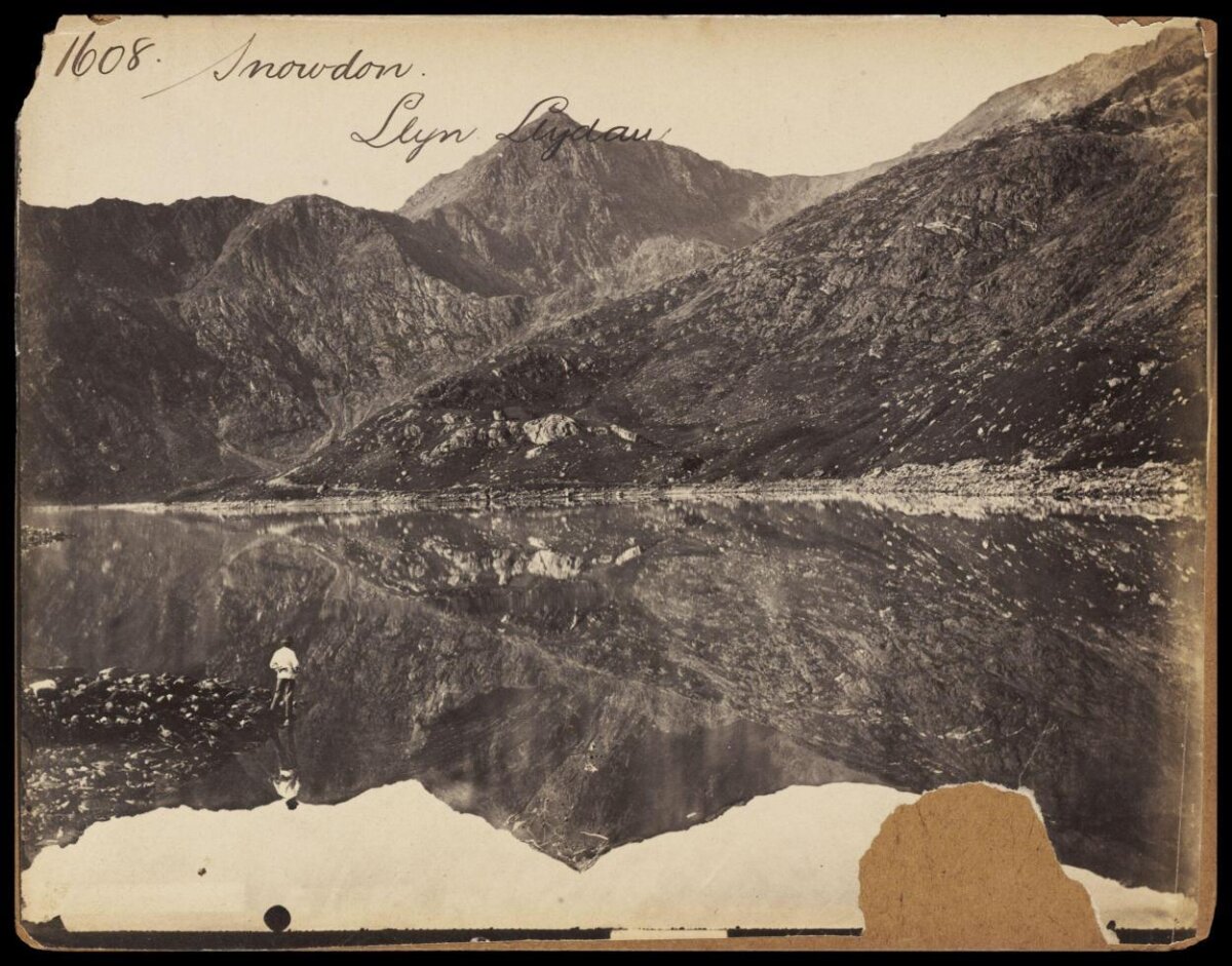 Snowdon Llyn Lydau Lake View