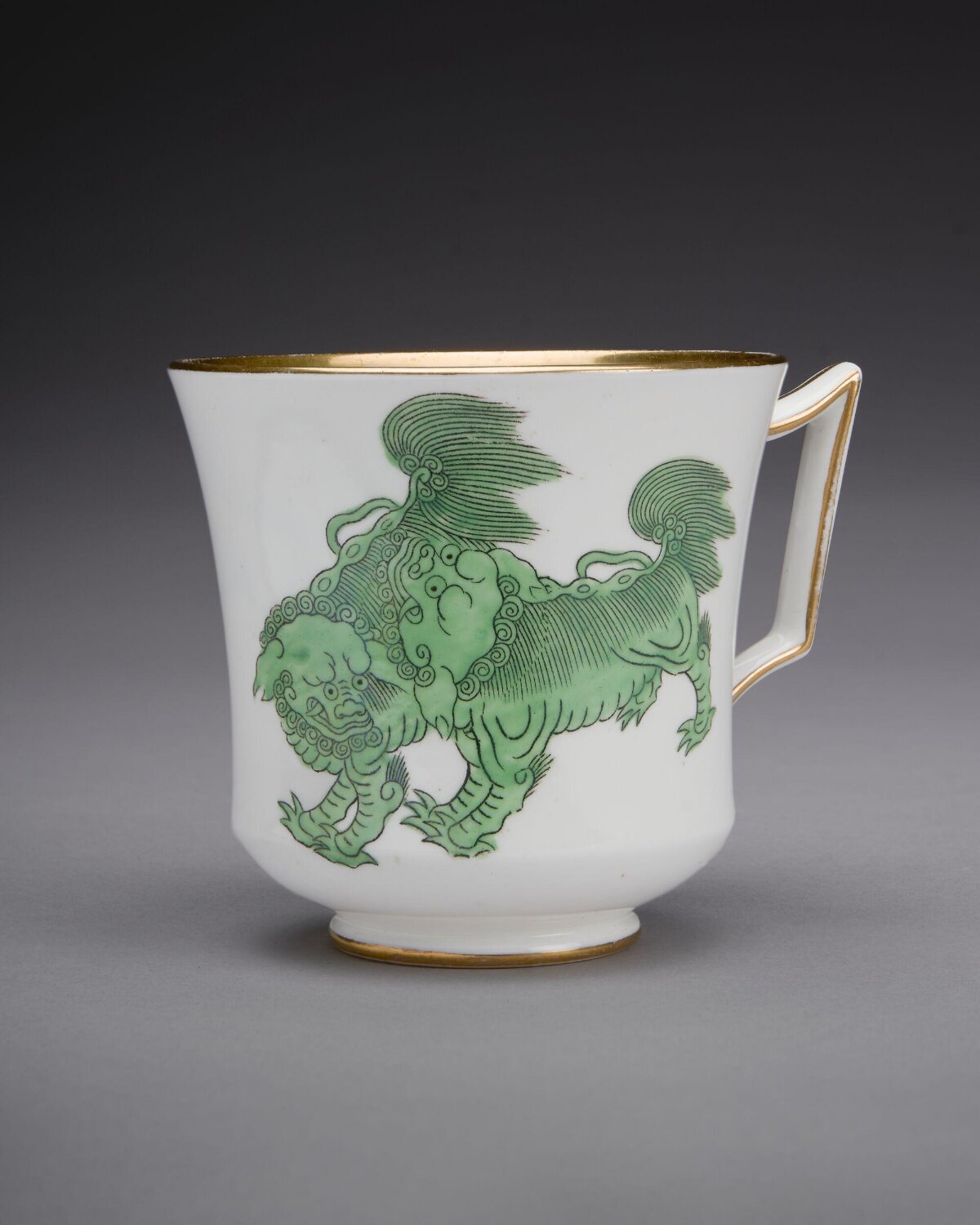 Green Lion Pattern Porcelain Mug
