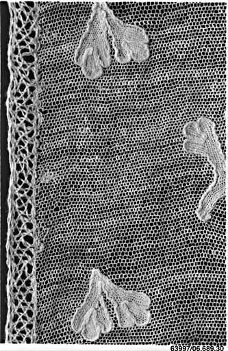 Antique Leaf Motif Handmade Lace