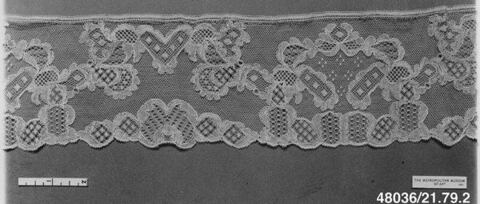 Vintage Decorative Lace Trim Sample