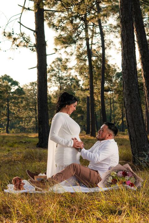 Expecting Couple Maternity Photoshoot in Forest