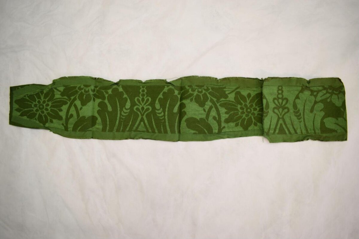 Green Floral Pattern Fabric Strip