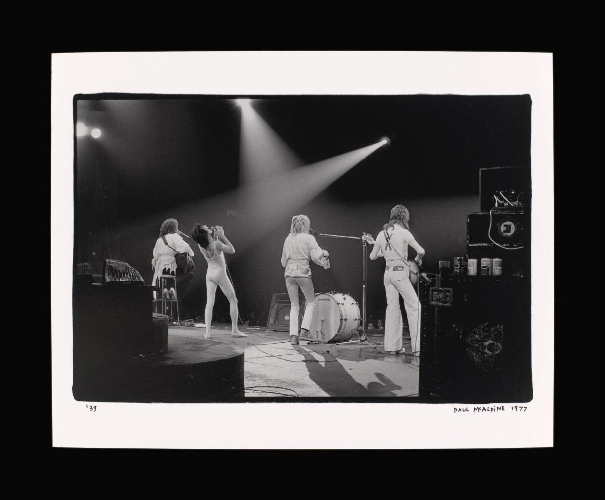 1977 Rock Band Stage Performance