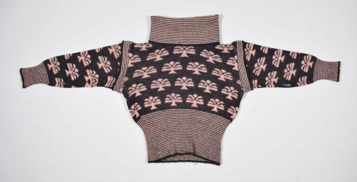 Tree Pattern High-neck Knit Sweater