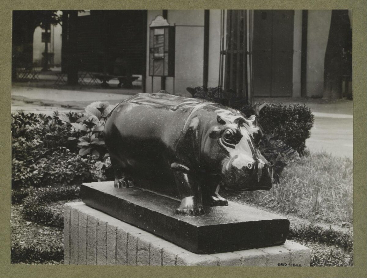 Outdoor Hippo Sculpture