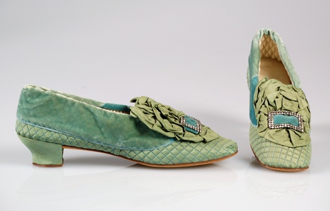 Vintage Green Decorated Pumps