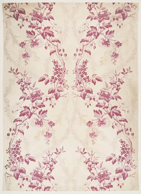 Vintage Magenta Floral Pattern