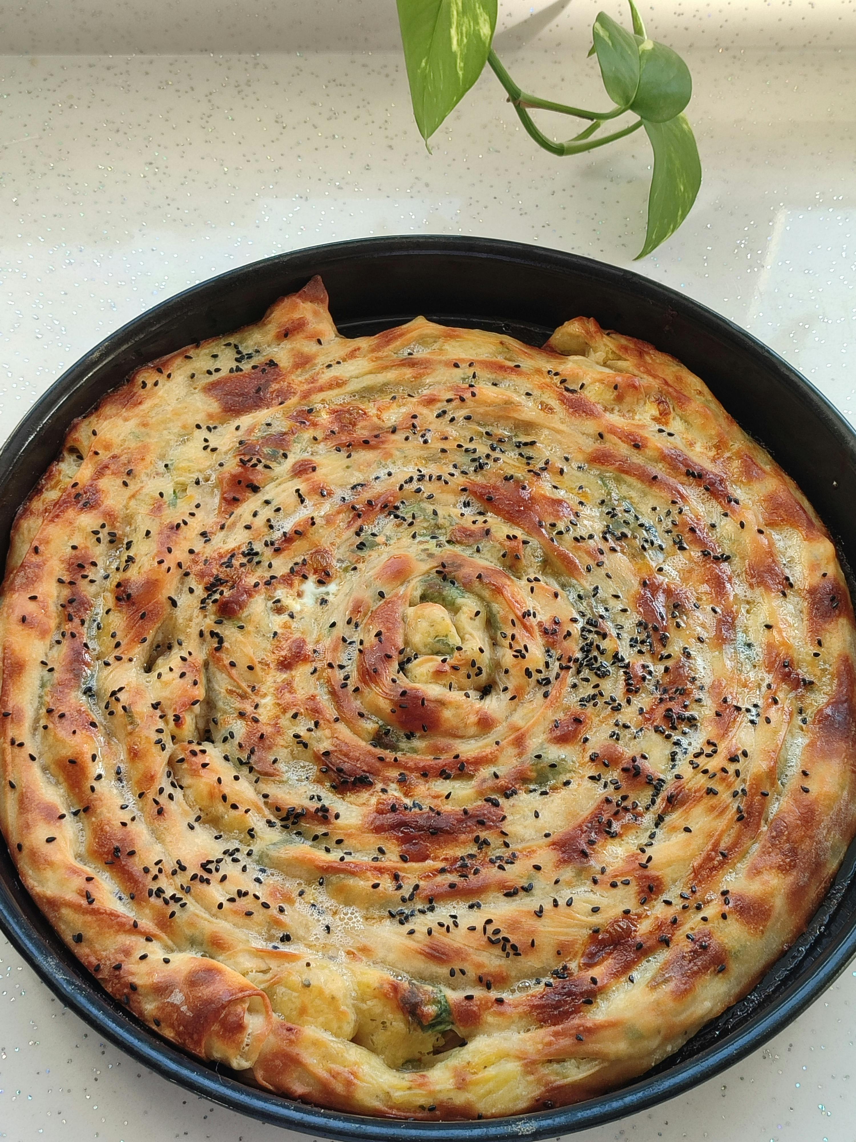 Fresh Baked Spiral Black Sesame Flatbread