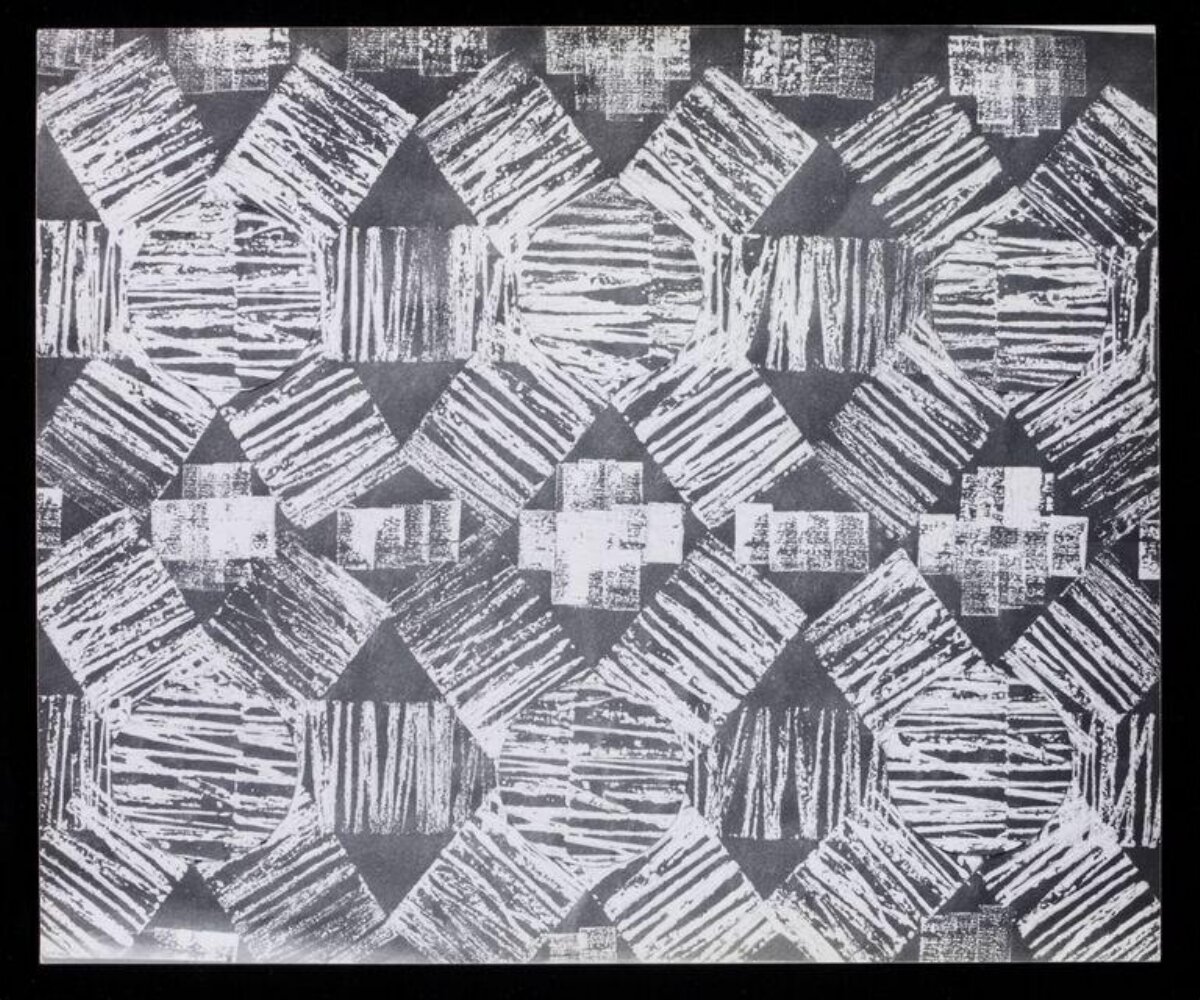 Black and White Geometric Abstract Pattern