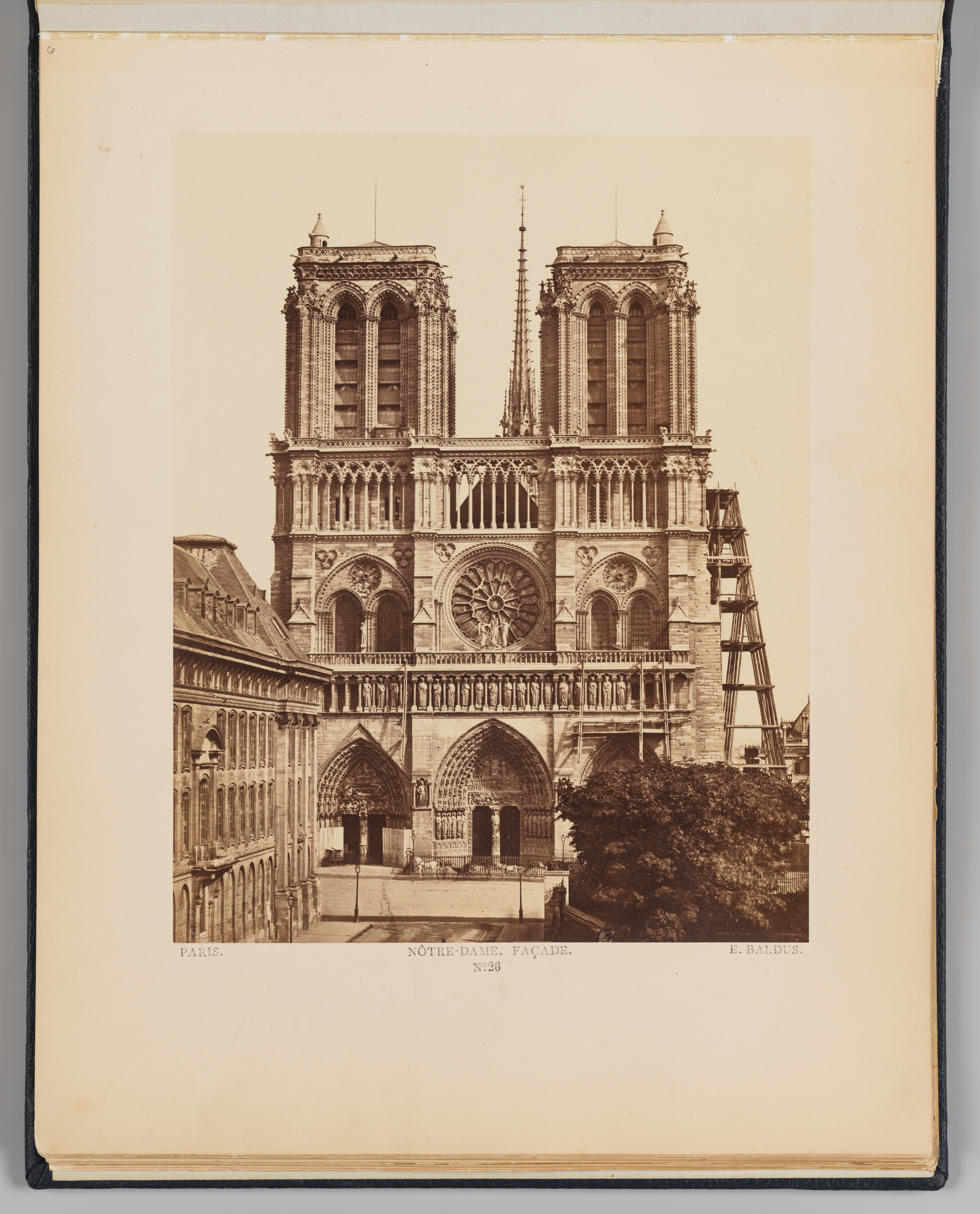 Paris Notre Dame Facade