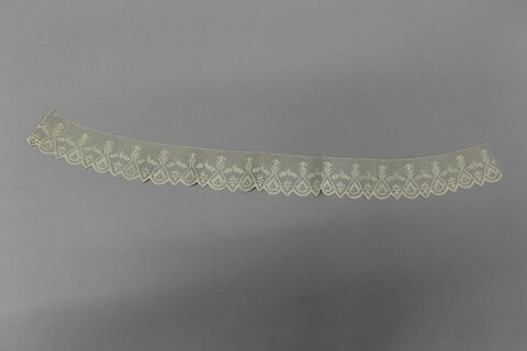Off-white Vintage Lace Trim