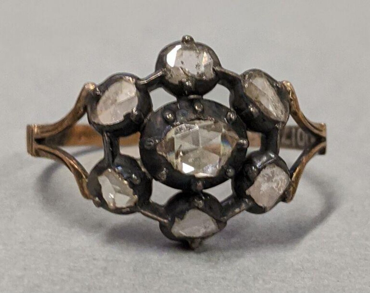 Antique Diamond Cluster Ring