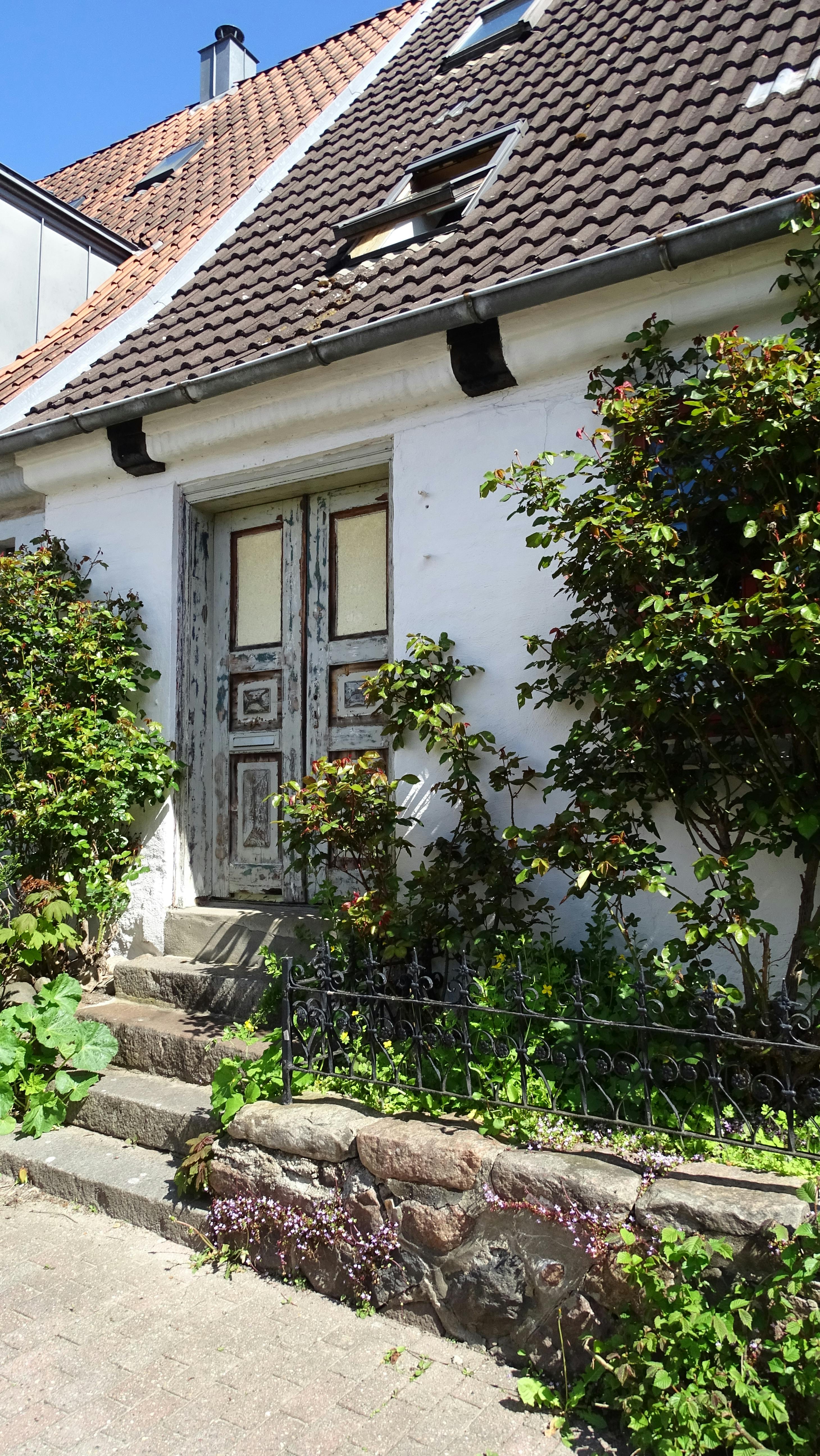 Old Cottage Entrance with Front Garden