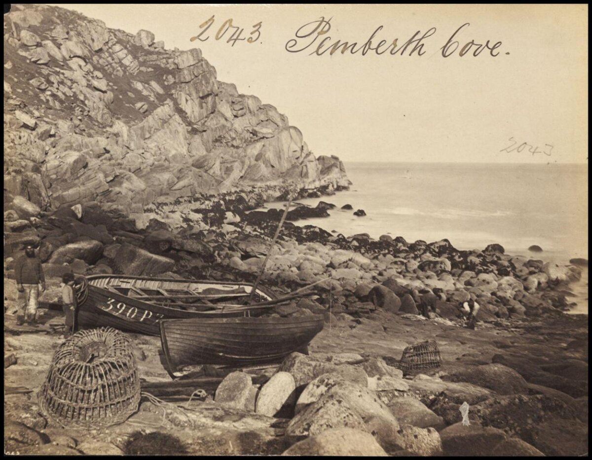 Pemberth Cove Rocky Shore