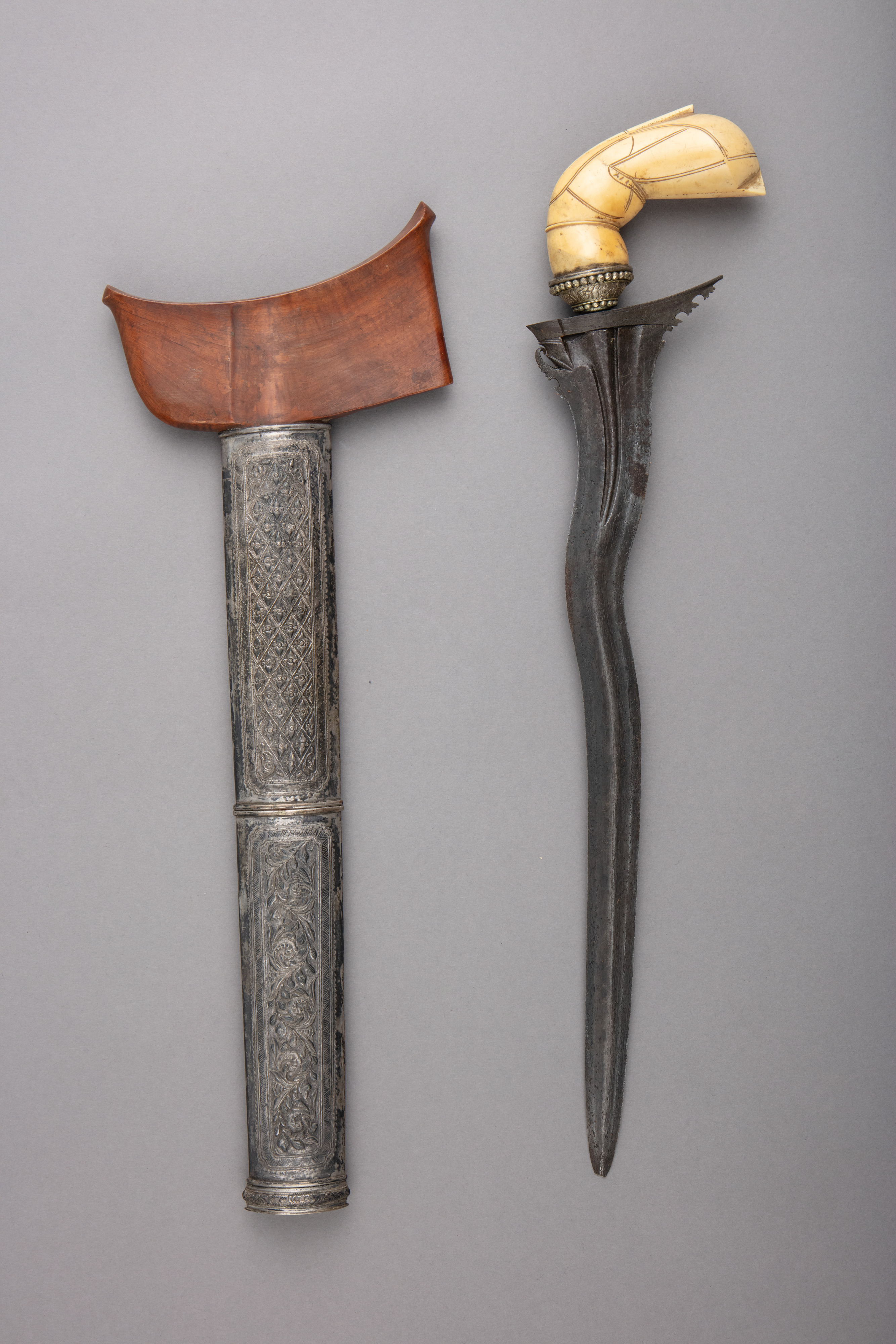 Antique Kris Dagger with Scabbard