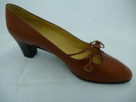 Brown Leather Block Heel Pump