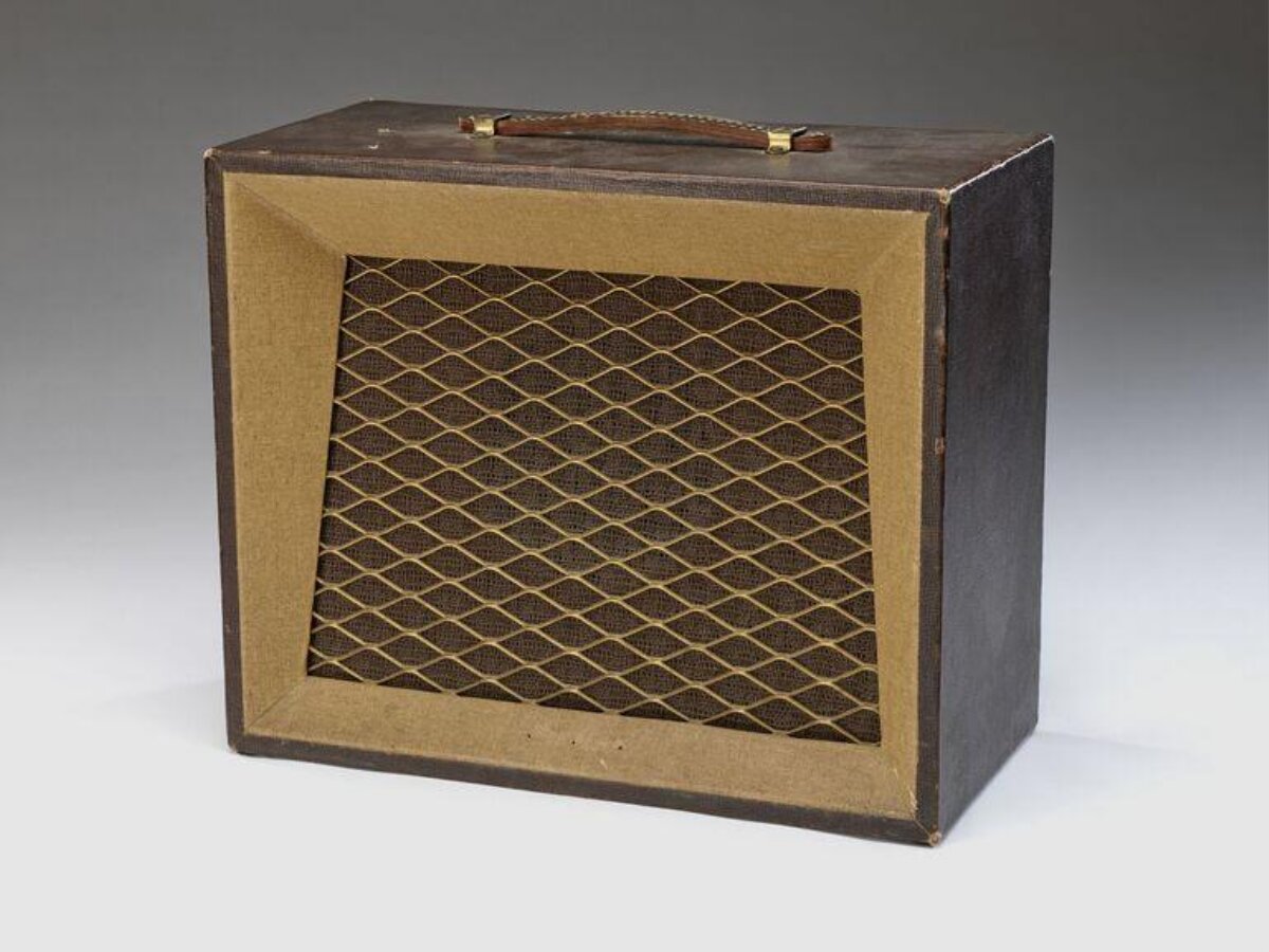 Vintage Portable Guitar Amplifier