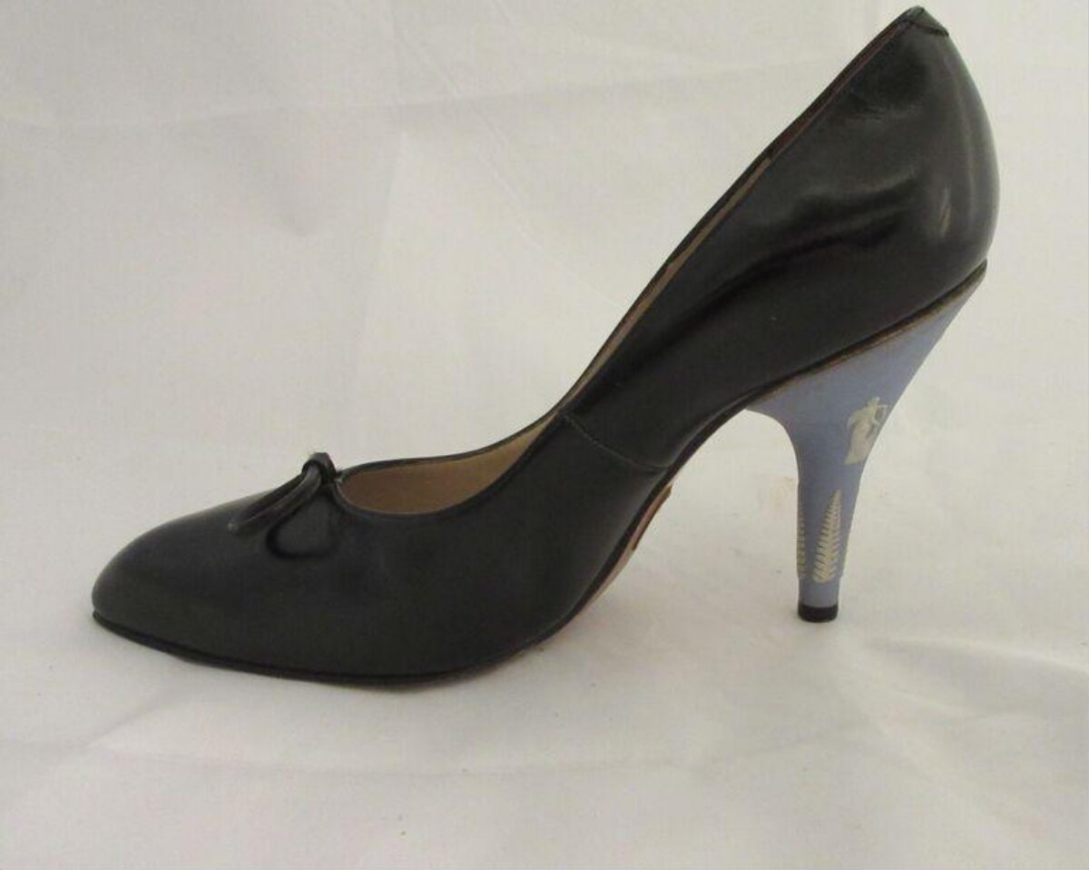 Black High Heel Pump
