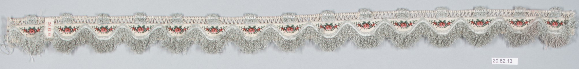Vintage Floral Fringed Textile Trim