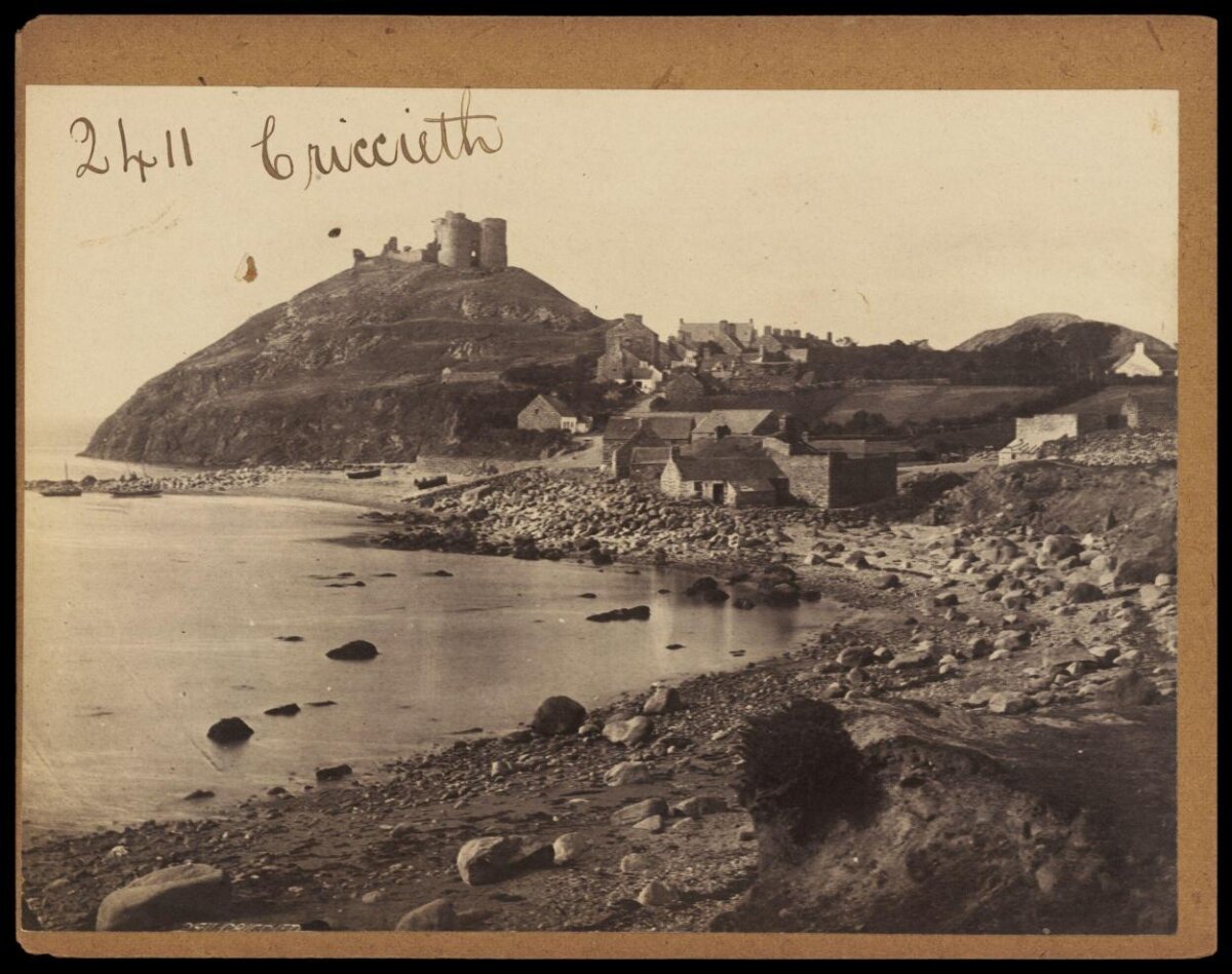 Criccieth Coastal Village and Castle