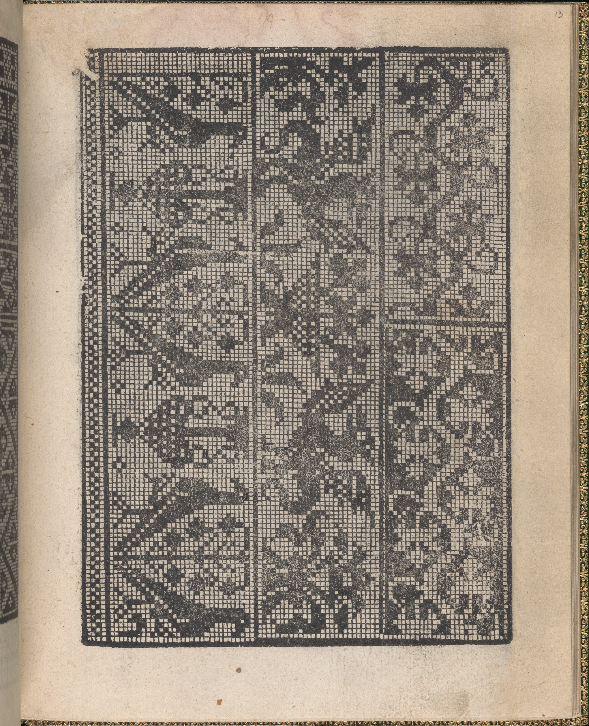 Antique Grid Lace Pattern Print