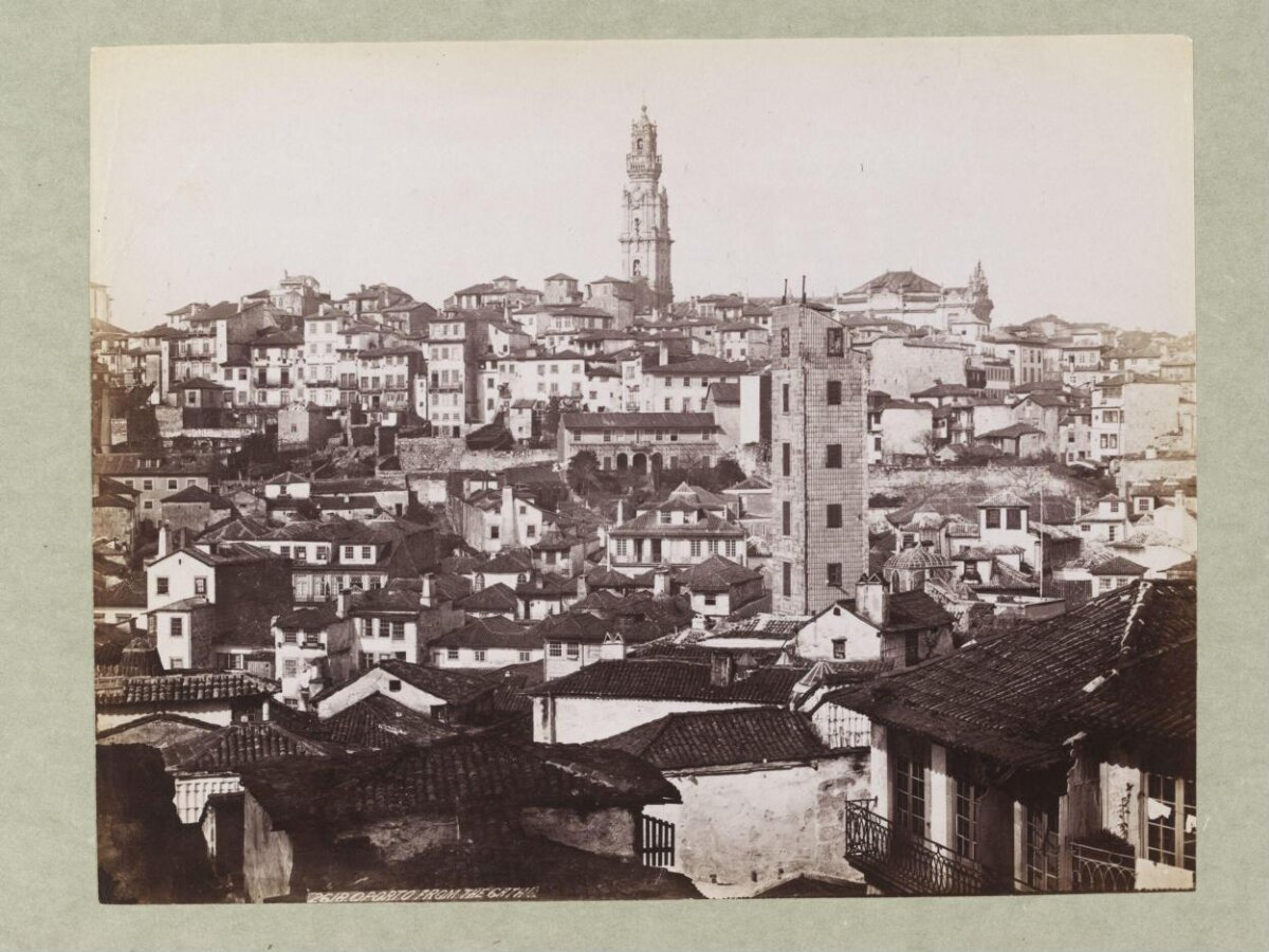 Vintage Oporto City View