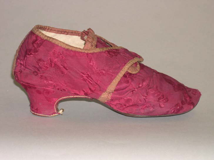 Antique Pink Heeled Women's Shoe