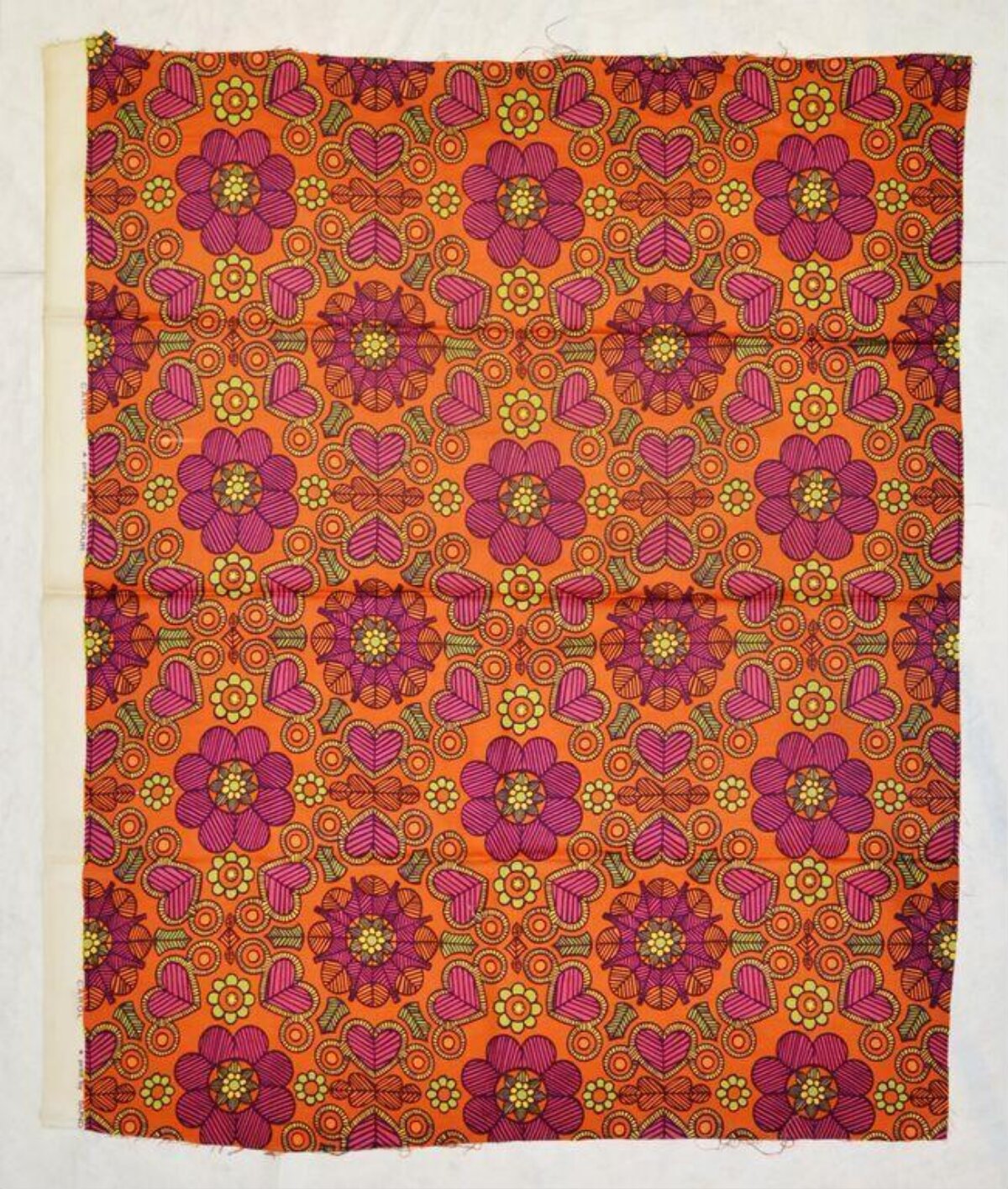 Retro Floral Patterned Fabric
