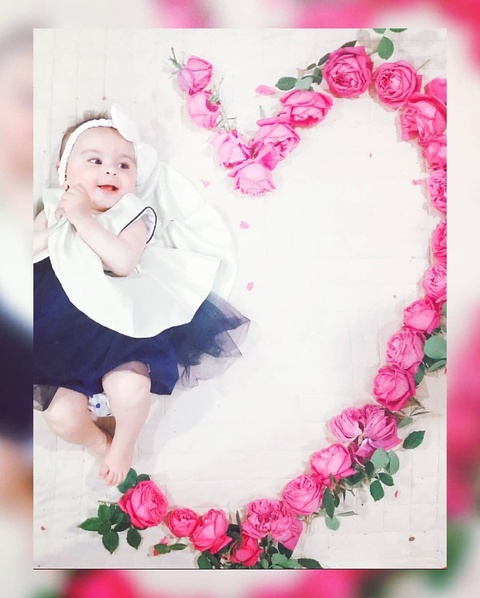 Smiling Baby with Heart Rose Frame