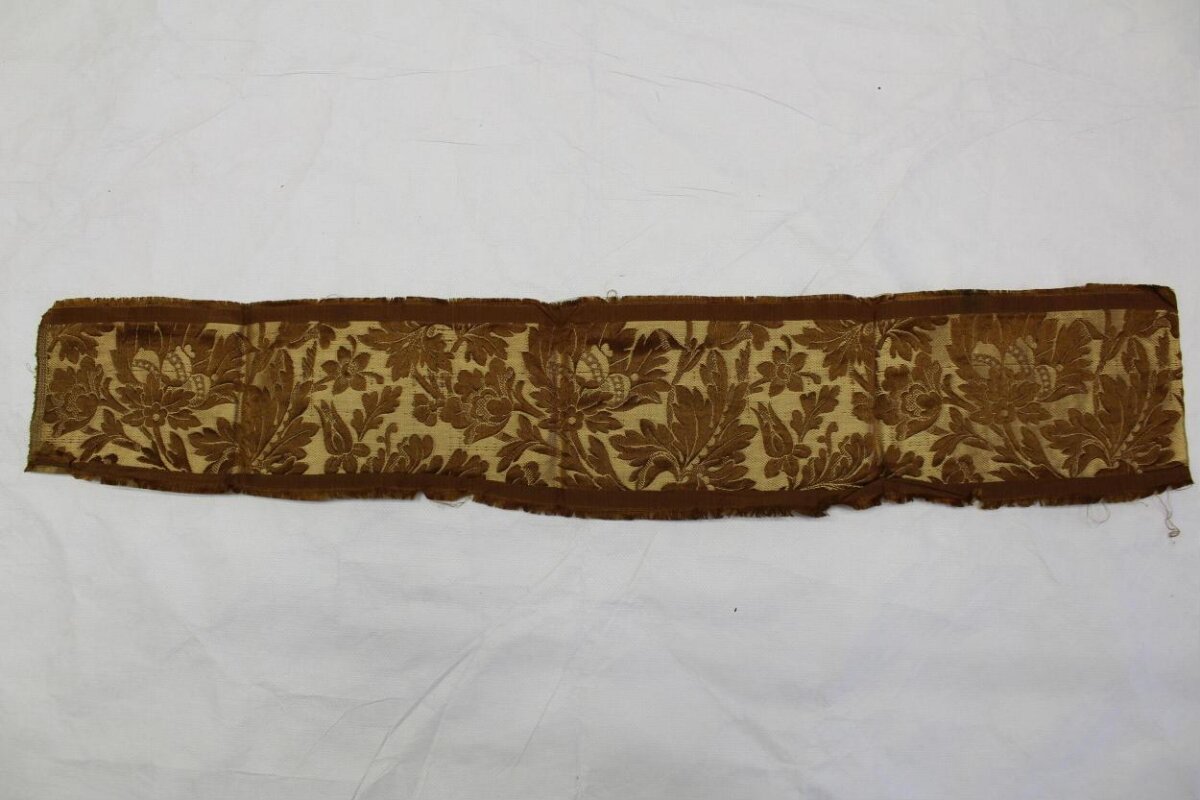 Antique Brown Floral Brocade Fabric Strip