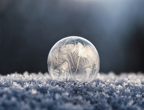 Frozen Bubble on Frosty Ground