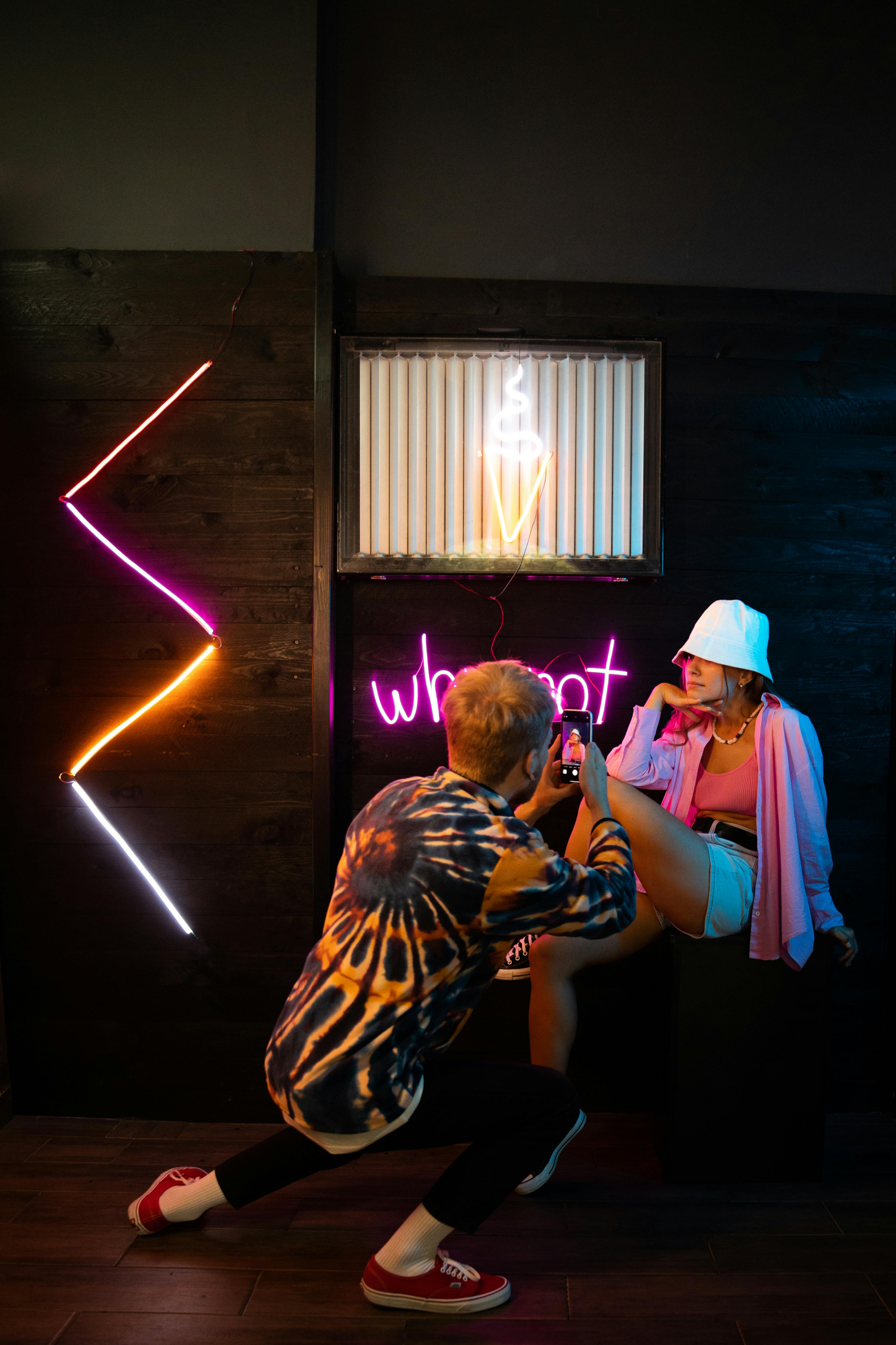 Cyberpunk / Neon