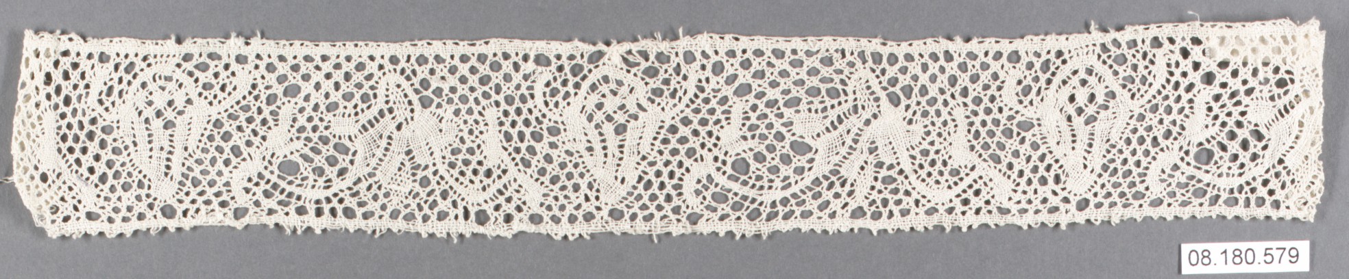 Antique White Handmade Lace Strip