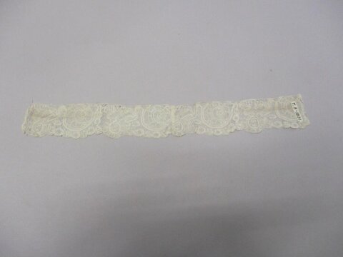 Antique Cream Lace Edging Strip