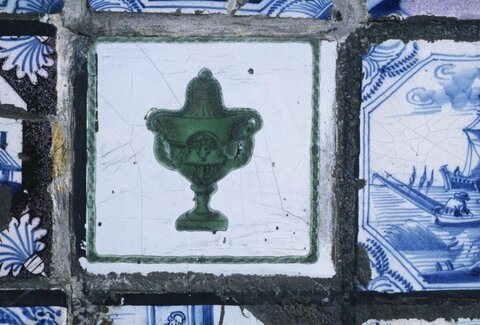 Antique Green Urn Decorative Tile