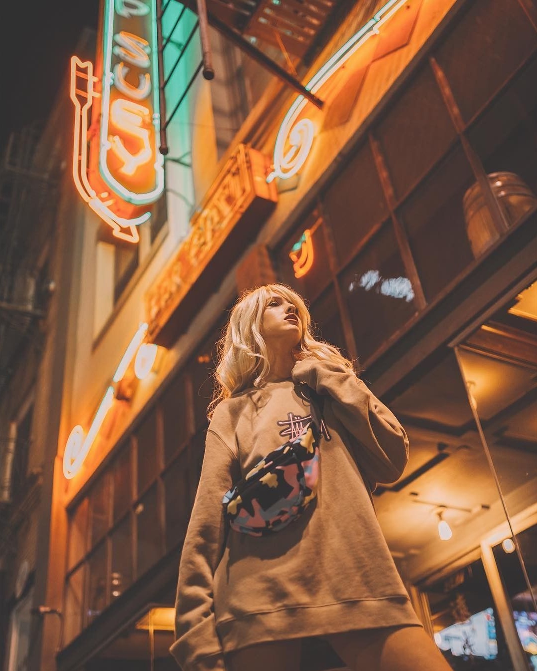 Cyberpunk / Neon