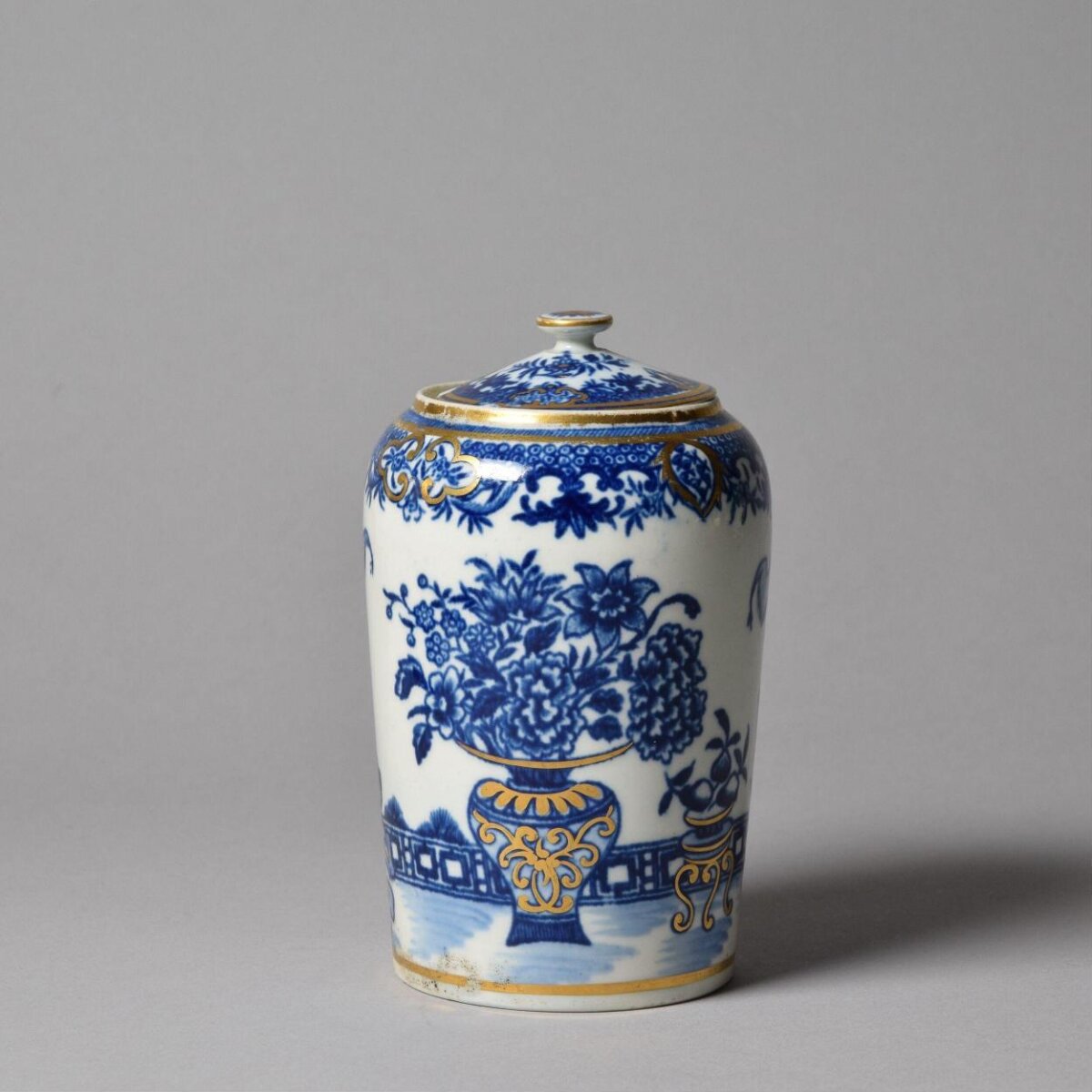 Gilded Blue and White Covered Porcelain Jar