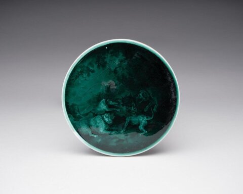 Green Glazed Lion Pattern Ceramic Plate
