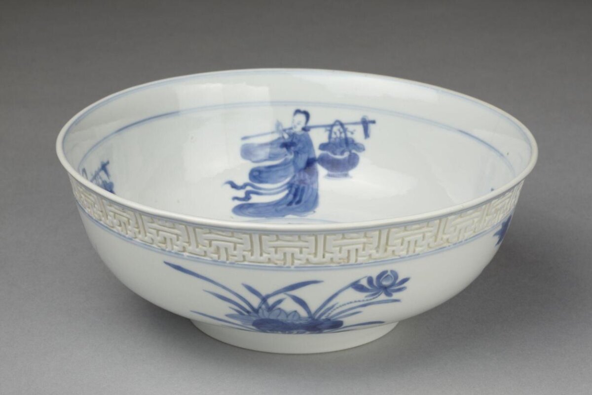 Blue and White Figure Porcelain Bowl