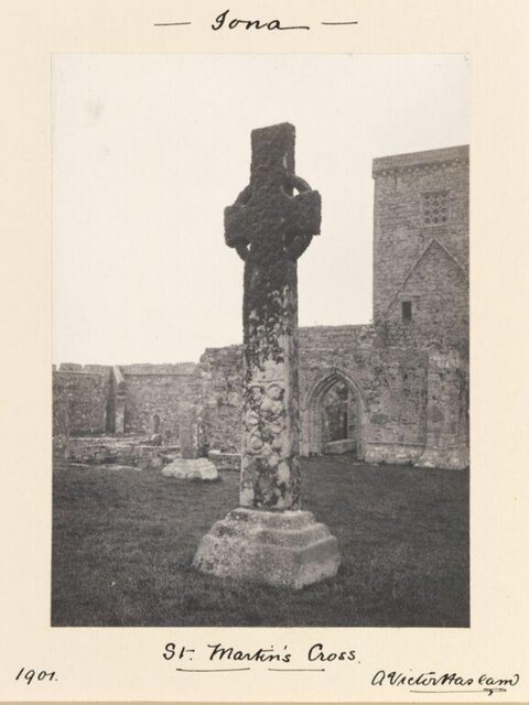 1901 St Martin's Cross at Iona