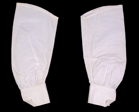 Pair of White Detached Shirt Sleeves