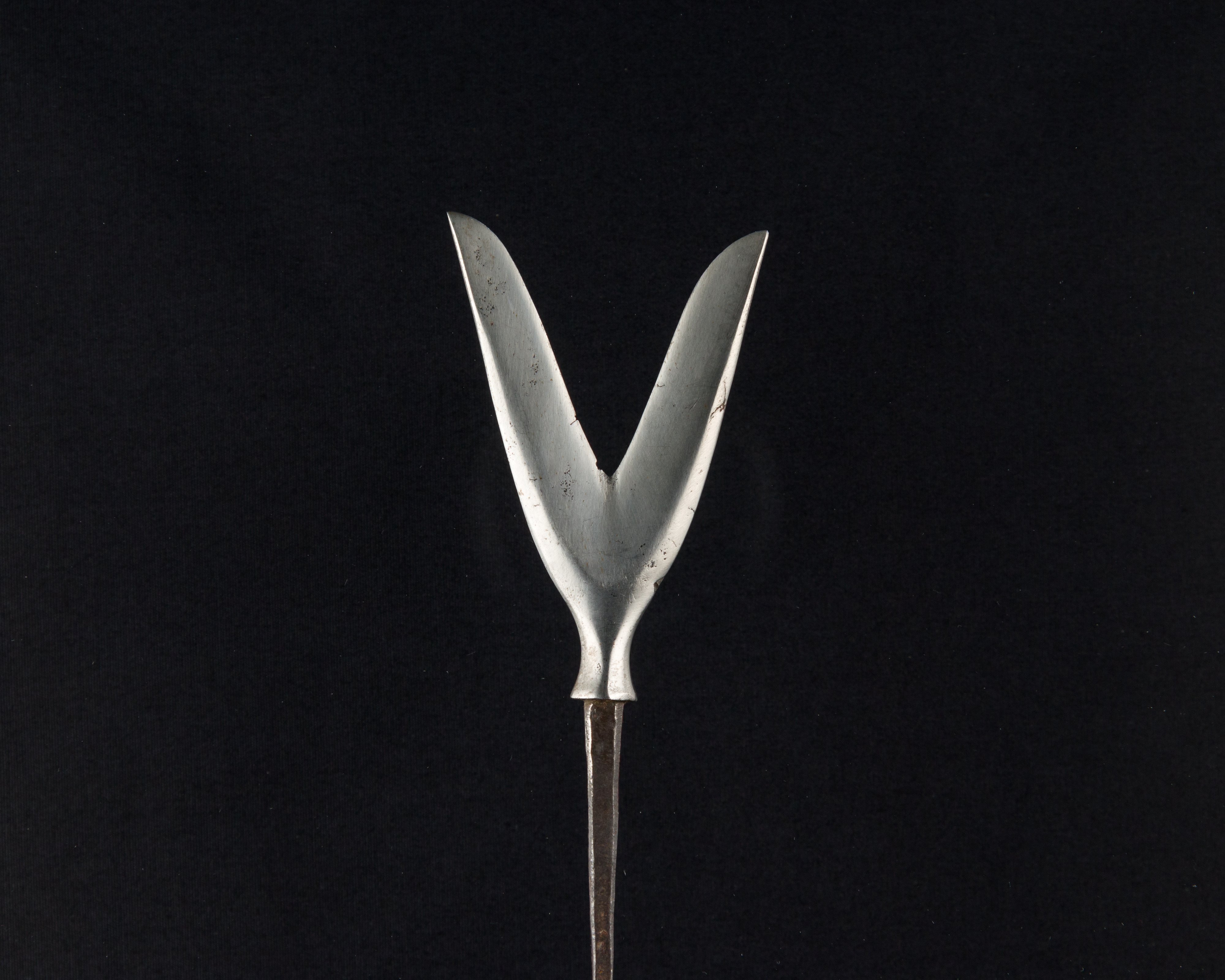 V-shaped Metal Spearhead