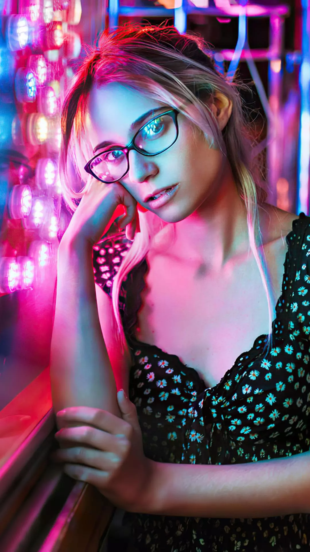 Cyberpunk / Neon