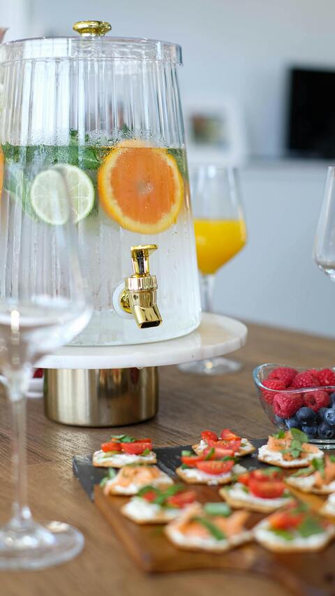 Image 1475037 — Images