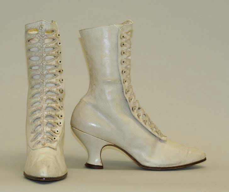 Vintage White Lace-up Ankle Boots