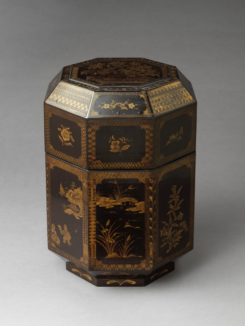 Gilt Black Lacquer Octagonal Lidded Box