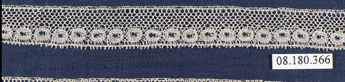 Ivory Lace Trim Fragment